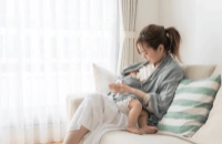 Sữa mẹ có vị gì, mùi gì? Sữa mẹ như thế nào là bất thường?